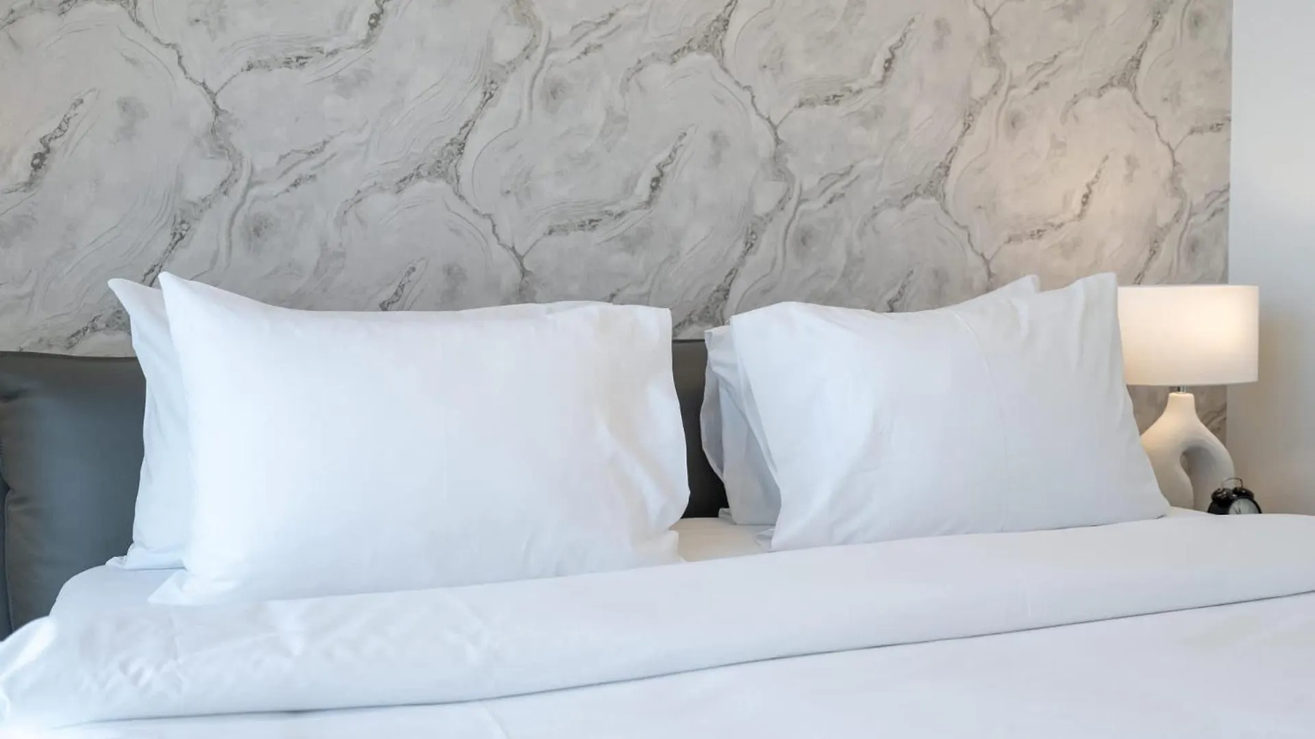 Modern Comfort And Stylish 1-Bedroom In Downtown That Sleeps 2 Dubai